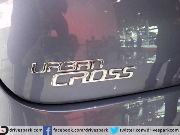 ఫియట్ అవెంచురా అర్బన్ క్రాస్