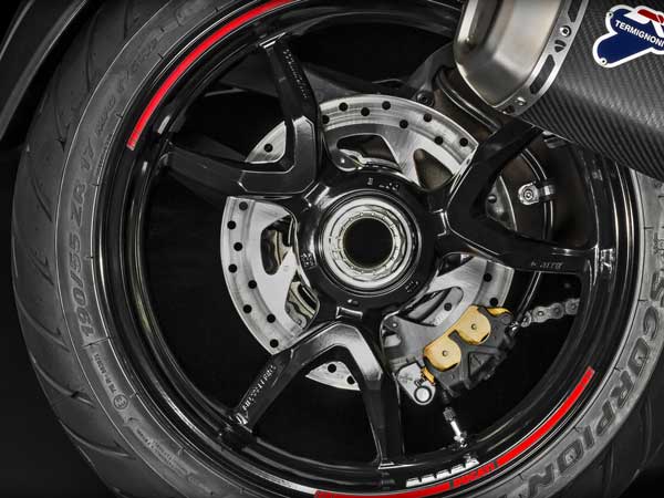 ప్రత్యేకతలు 