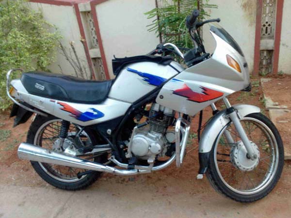 ఎల్ఎమ్ఎల్ ఆడ్రెనో 100