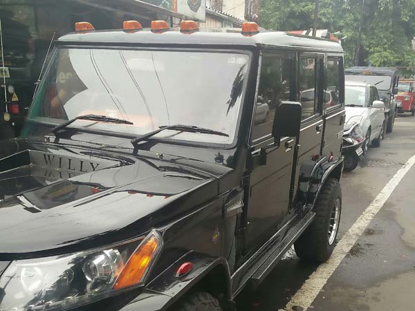 హ్యాండ్ క్రాఫ్టెడ్ మహీంద్రా బొలెరో