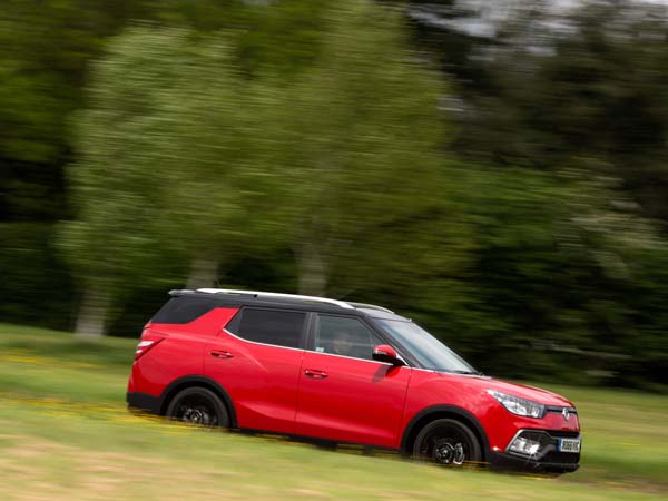 పొడవైన టివోలి ఎస్‌యువిని విడుదల చేసిన శాంగ్‌యాంగ్ మోటార్స్ 