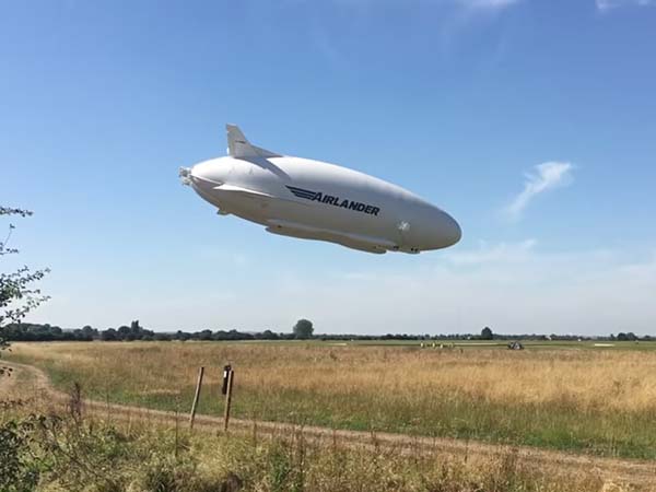 కుప్పకూలిన ఎయిర్ ల్యాండర్ 10