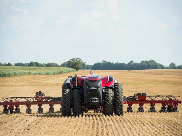 డ్రైవర్ అవసరం లేని ట్రాక్టర్లు