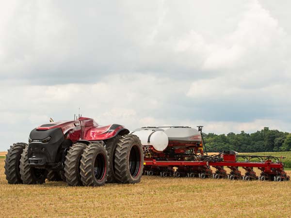 డ్రైవర్ అవసరం లేని ట్రాక్టర్లు