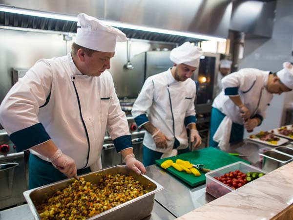 విమానంలో రెస్టారెంట్