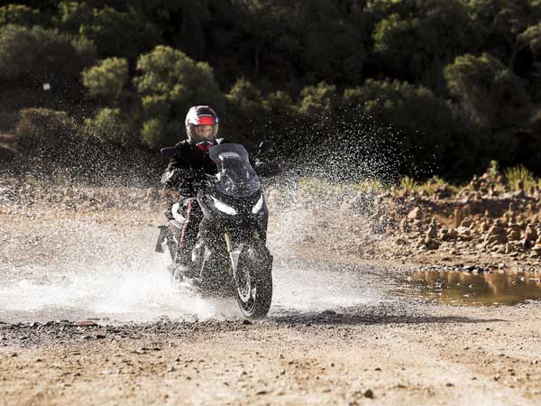 హోండా ఎక్స్-ఎడివి అడ్వెంచర్ స్కూటర్ 