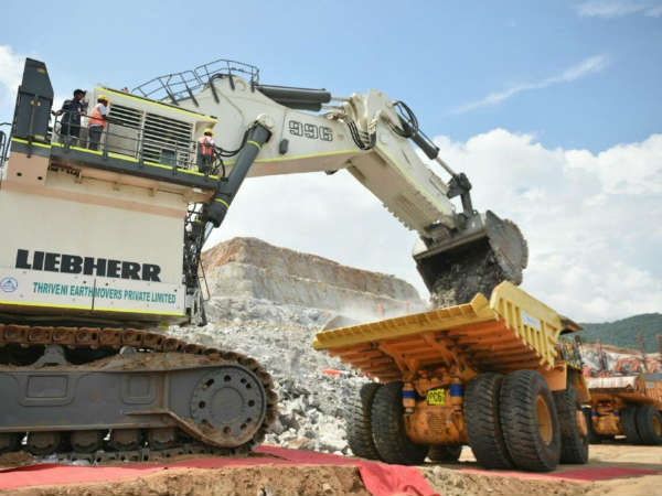 ప్రపంచంలో కెల్లా అతి పెద్ద ట్రక్కు