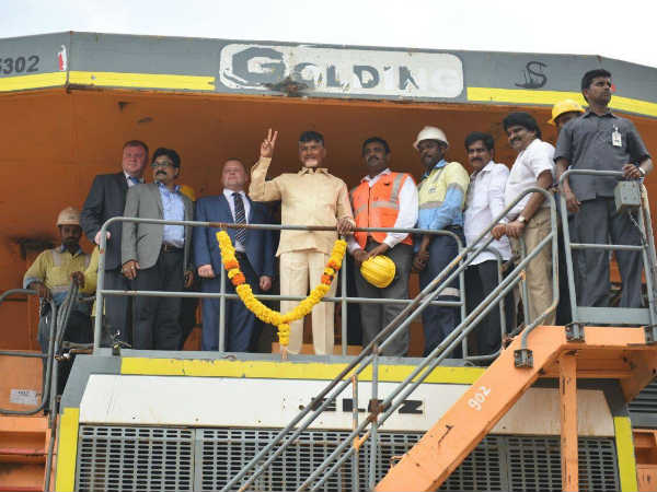 ప్రపంచంలో కెల్లా అతి పెద్ద ట్రక్కు