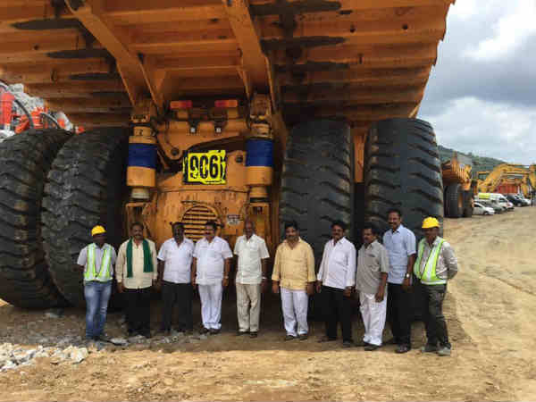 ప్రపంచంలో కెల్లా అతి పెద్ద ట్రక్కు