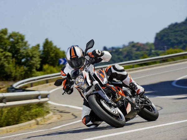 యుఎమ్ మోటర్ సైకిల్ అడ్వెంచర్ బైకులు