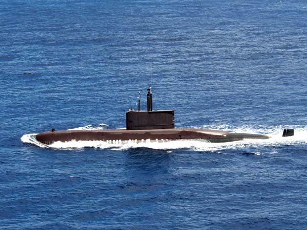 చైనా నుండి ఎనిమిది సబ్‌మెరైన్‌లను కొంటున్న పాక్