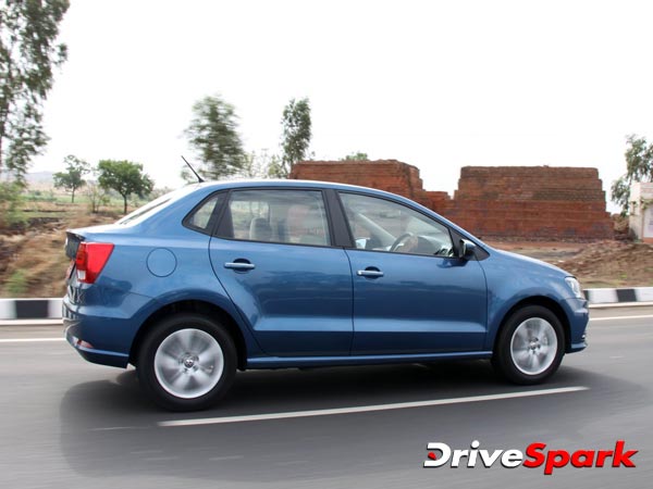 వోక్స్‌వ్యాగన్ అమియో డీజల్ కాంపాక్ట్ సెడాన్