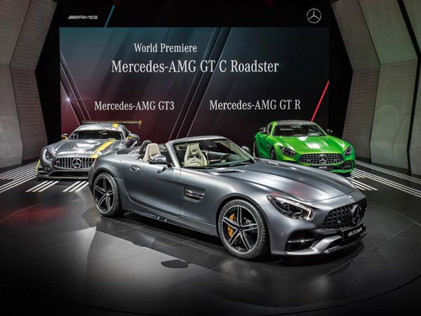 ప్రపంచ ప్రదర్శనకు మెర్సిడెస్ బెంజ్ ఏఎమ్‌జి జిటి రోడ్‌స్టర్