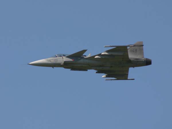 సాబ్ గ్రిపెన్ యుద్ద విమానం గురించి ముఖ్యమైన సమాచారం..