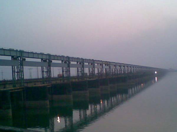 భారత దేశపు పది రైల్ కమ్ రోడ్ బ్రిడ్జిలు