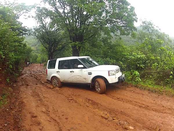 అత్యంత ప్రమాదకరమైన 16 భారత రహదారులు