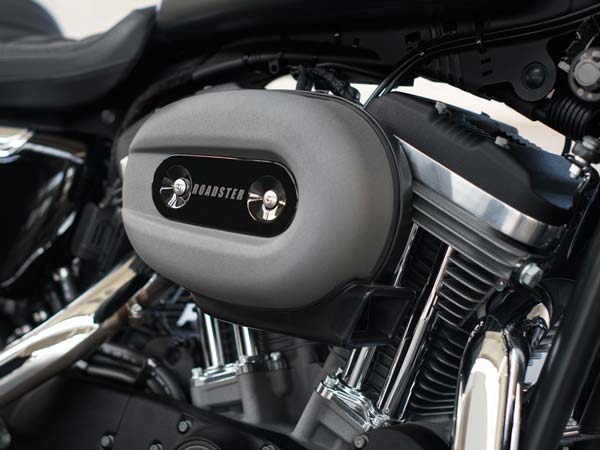 హ్యార్లీ డేవిడ్‌సన్ రోడ్‌స్టర్ మరియు రోడ్ గ్లిడ్ స్పెషల్ బైకులు