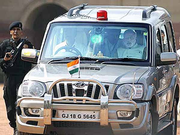  స్వదేశీ మంత్రాన్ని జపించే మోడీగారికి విదేశీ కారెందుకు ?