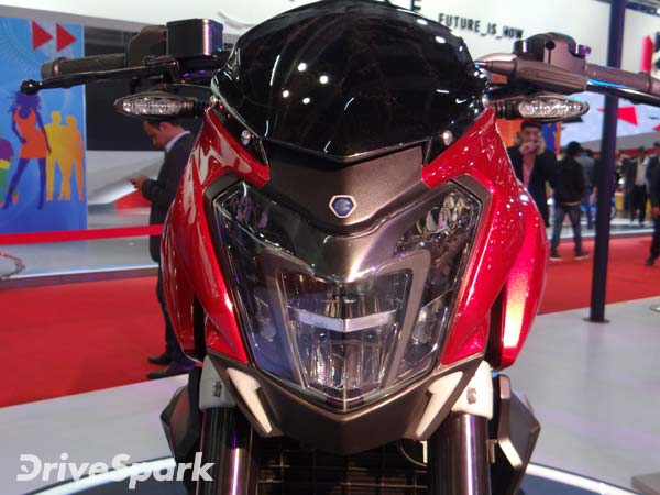 బజాజ్ డామినర్ 400