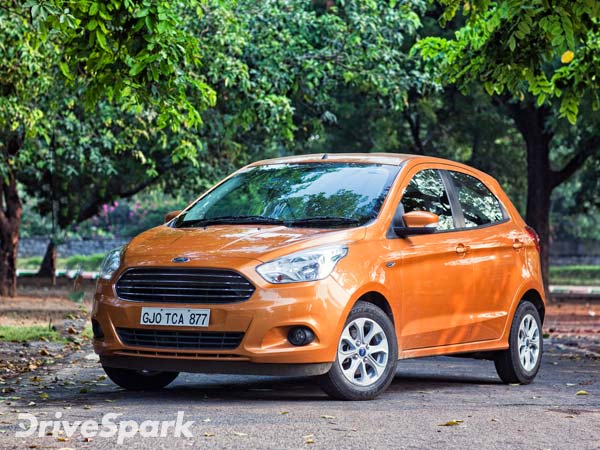 తక్కువ ధరలో ఆరు ఎయిర్ బ్యాగులు గల కారు