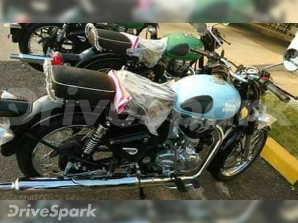 బజాజ్ వి12 విడుదల...