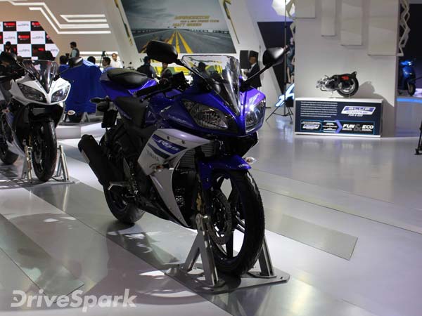 ఆర్15 వి3.0 సాంకేతిక, విడుదల మరియు ధర విరాలు