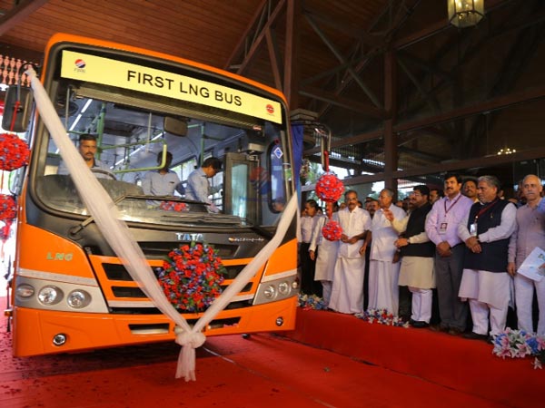 టాటా హైబ్రిడ్ మరియు ఎలక్ట్రిక్ బస్సుల విడుదల