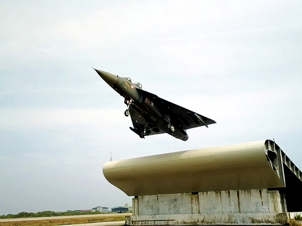 తేజాస్ మార్క్ 1ఎ ఫైటర్ జెట్