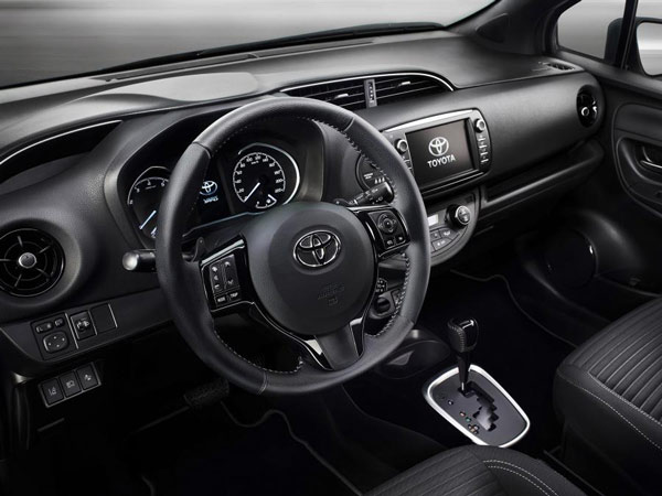 టయోటా యారిస్ హ్యాచ్‌బ్యాక్