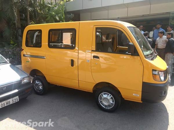 మహీంద్రా సుప్రో వానాలు