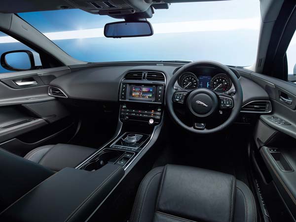 జాగ్వార్ ఎక్స్ఎఫ్ విడుదల