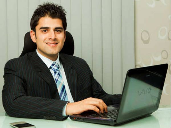 శ్రేణిక్ గోడావత్ లగ్జరీ కార్ కలెక్షన్