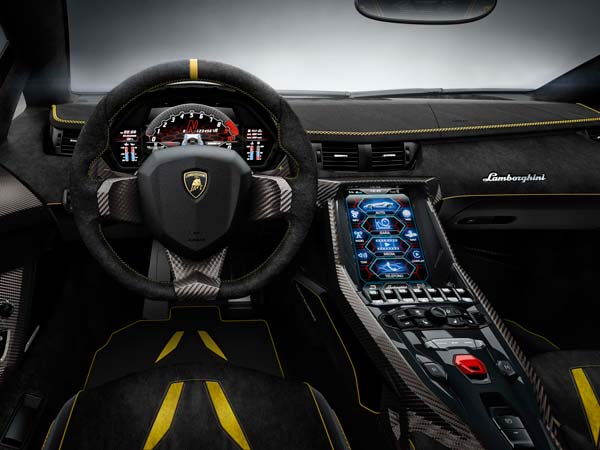 ప్రపంచపు తొలి లాంబోర్గిని సెంటెనారియో డెలివరీ