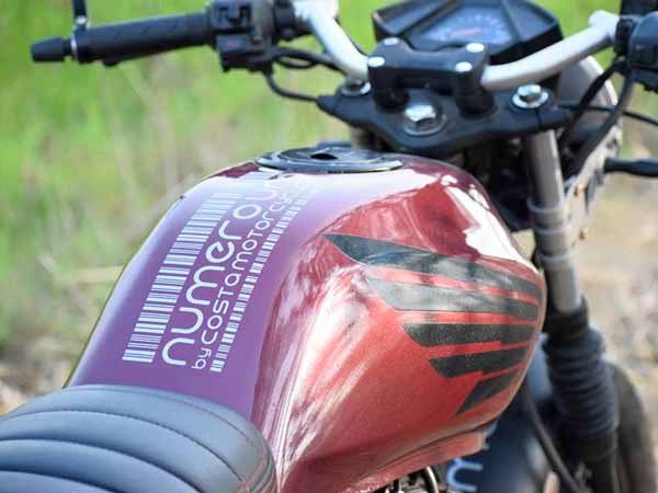 కస్టమ్ యూనికార్న్ మోటార్ సైకిల్