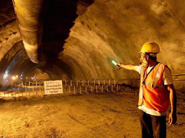 భారతదేశపు అత్యంత పొడవైన సొరంగ మార్గం