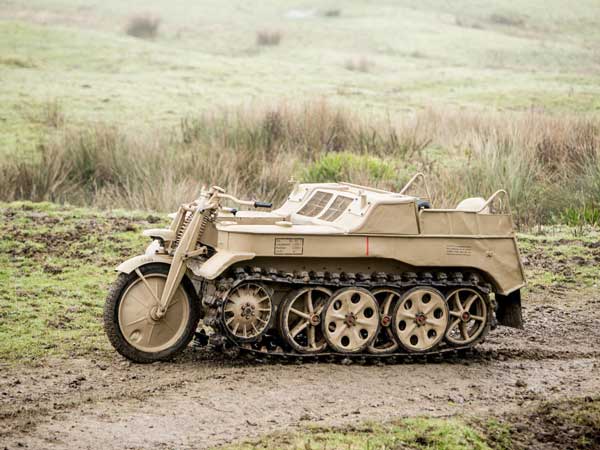 ట్యాంక్ మోటార్ సైకిల్