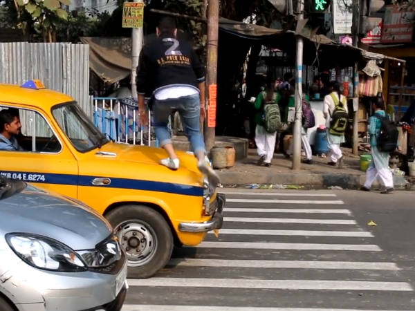 జీబ్రా క్రాసింగ్