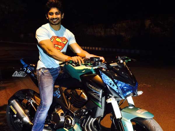 బిఎమ్‌డబ్ల్యూ కారులో సజీవదహనమైన కార్ రేసర్ అశ్విన్, ఇతని భార్య