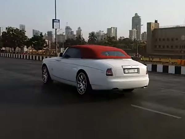 ఆకాశ్ అంబానీ బెంట్యాగా ఎస్‌యూవీ