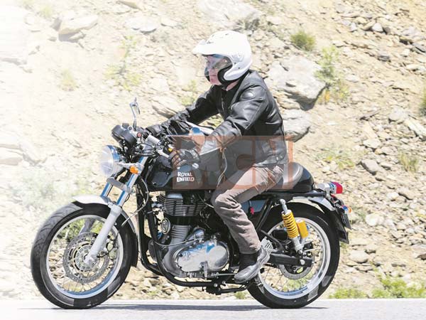 రెండు సిలిండర్లు, 750సీసీతో రాయల్ ఎన్ఫీల్డ్ మొదటి బైకు