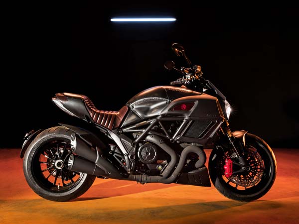 డుకాటి డైవెల్ డీజల్ లిమిటెడ్ ఎడిషన్