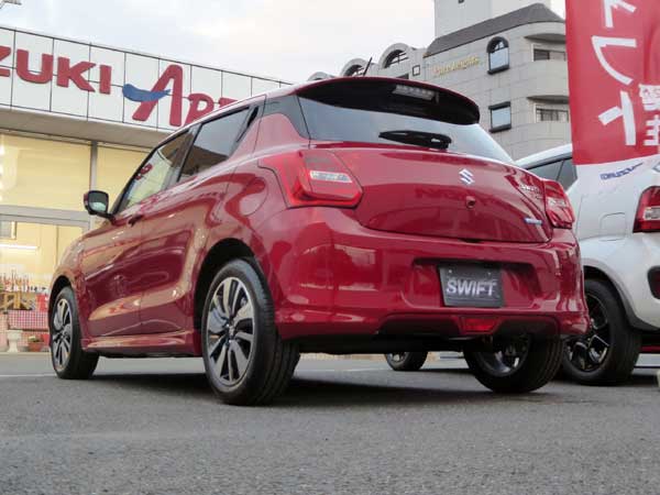 స్విఫ్ట్ కారుకు ఆ పేరెలా వచ్చింది మరియు సుజుకి స్విఫ్ట్ చరిత్ర