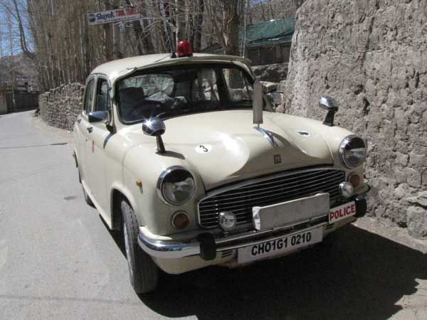 వీఐపీ వాహనాల మీదున్న బుగ్గ లైట్లను తొలగించనున్న కేంద్రం