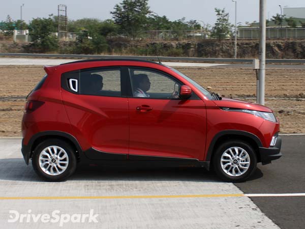 50,000 యూనిట్ల కెయువి100 లను విక్రయించిన మహీంద్రా