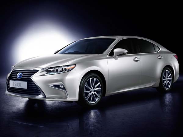 6.లెస్ ఇఎస్300హెచ్