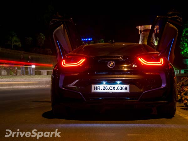 బిఎమ్‌డబ్ల్యూ ఐ8 రోడ్ టెస్ట్ డ్రైవ్ రివ్యూ