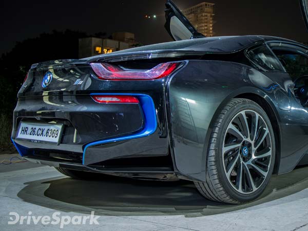 బిఎమ్‌డబ్ల్యూ ఐ8 రోడ్ టెస్ట్ డ్రైవ్ రివ్యూ