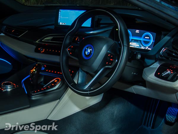 బిఎమ్‌డబ్ల్యూ ఐ8 రోడ్ టెస్ట్ డ్రైవ్ రివ్యూ