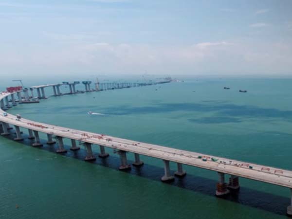 ప్రపంచపు అత్యంత పొడవైన సముద్ర వంతెన నిర్మించిన చైనా