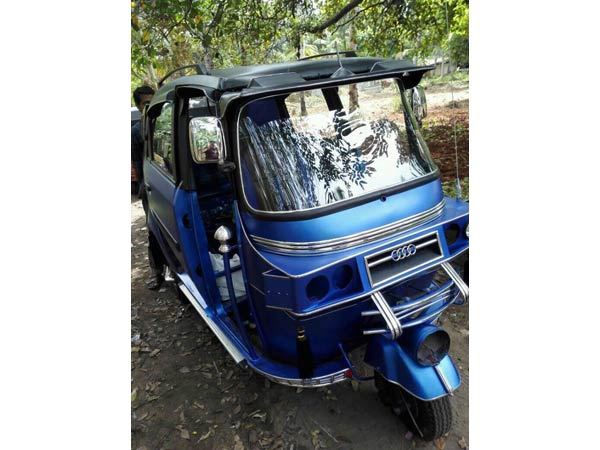 టాటా నానోగా మారిపోయిన ఆటో